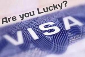 【中国学生抗议美国签证不透明】申请公司以.