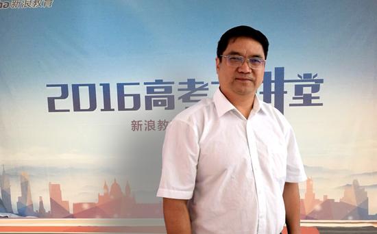 暨南大学招办主任黄跃雄