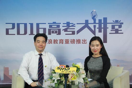 汕头大学推行全人教育 实行五个一本科教育工