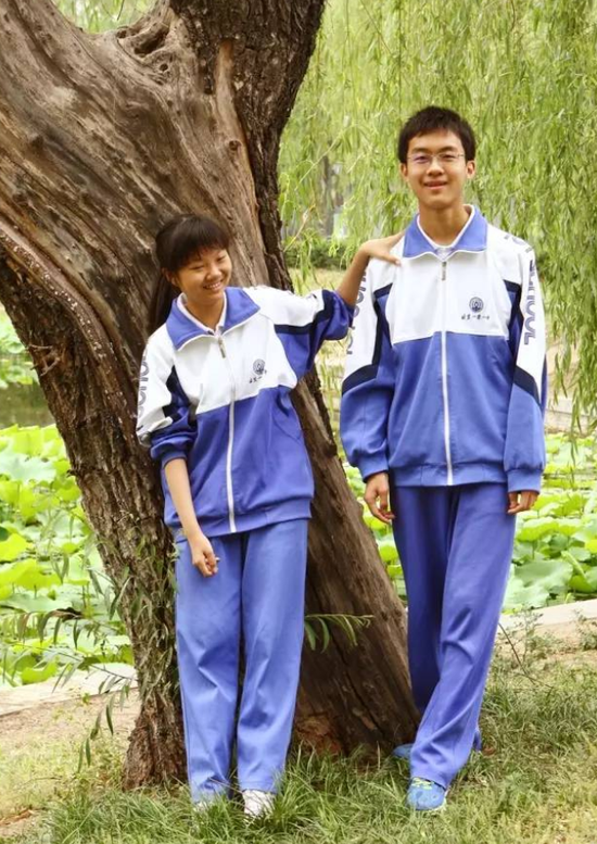兄妹合影
