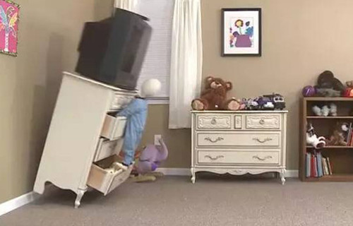 双语：因致三名儿童死亡 宜家宣布停售抽屉柜
