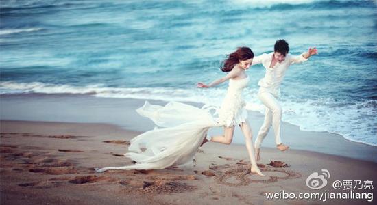 李小璐贾乃亮结婚照