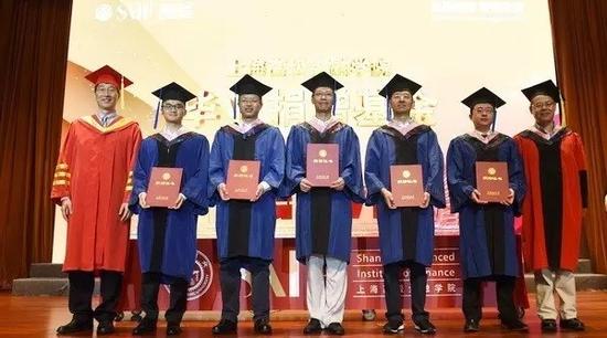 :高金2016年毕业典礼隆重举行|上海交通大学|金