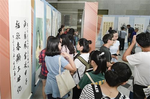 120多位著名书画家，通过笔墨丹青为北京交通大学120年华诞献上祝福