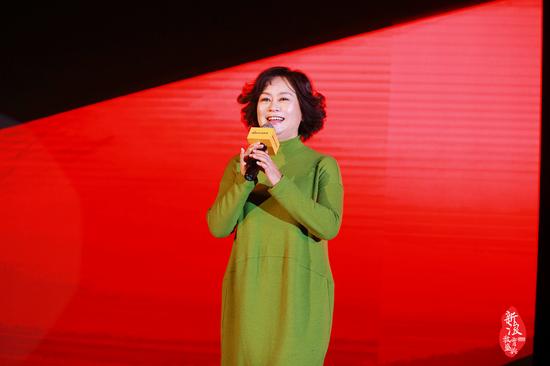 鞠萍姐姐在新浪2016中国<a href='http://zx.jinghua.com/index.shtml' title='教育' target='_blank' class='chain'>教育</a>盛典