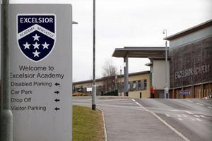 英国学校卫生间安装摄像头 家长学生齐呼太荒唐