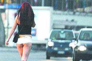 越来越多加拿大大学生加入“糖宝”队伍卖身挣学费