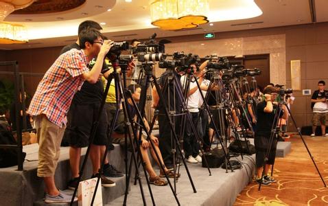 留学生海外遇害：一群loser却在国内喊死得好？