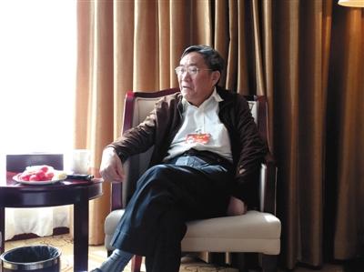 　　葛剑雄，十二届全国政协常委，复旦大学教授，中央文史研究馆馆员。长期关注教育问题，以敢言著称。 新京报记者 张维 摄