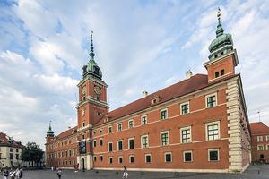 波兰第一高楼建成 波兰建筑业又创新高