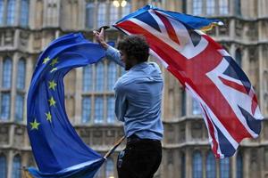 英媒：英国首相将于3月29日启动脱欧程序