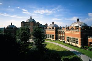 英被指对校园性侵霸凌案缺乏重视 受害学生苦恼