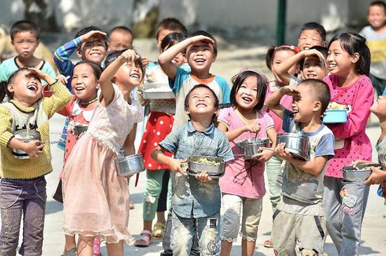 孩子们的营养餐需要高度重视