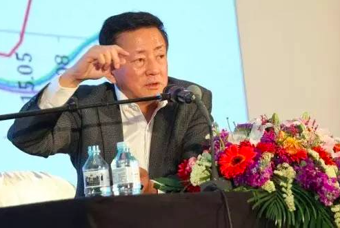 樊纲,北京大学汇丰商学院教授,央行货币政策委员会委员、国民经济研究所所长