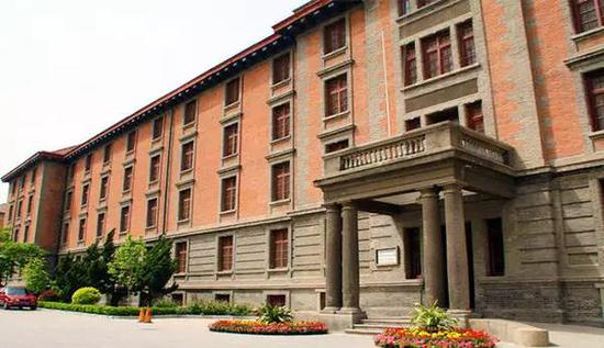 北京大学红楼-15处高校建筑入选首批中国20世纪建筑遗产名录图片 39909 550x317