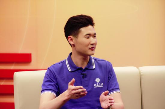 北京大学法学院博士生肖艺能