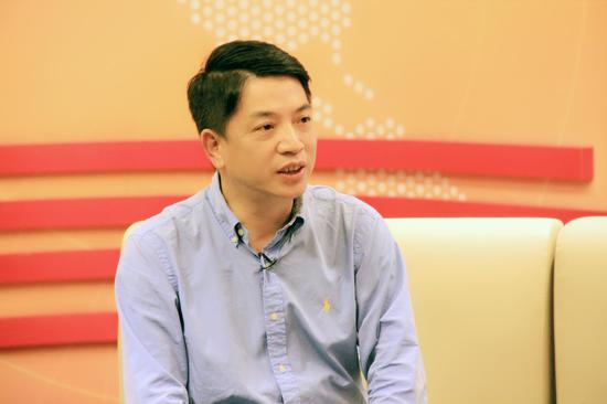 厦大物理科学与技术学院副院长,电子科学与技术学院教授博导陈忠