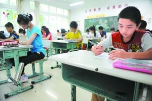 东莞市民办小学 三升四 学费调整令家长肉痛|学