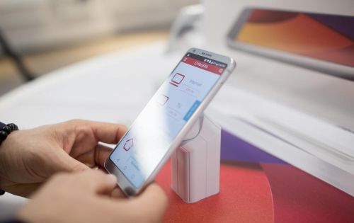 加拿大取消手机解锁费 所有新手机必须解锁|加拿大|手机解锁费|电信公司_新浪教育_新浪网