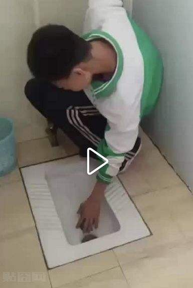 长安剑评学生被逼吃粪:定性寻衅滋事远胜说教