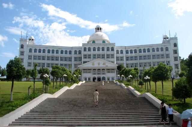 首都医科大学图书馆