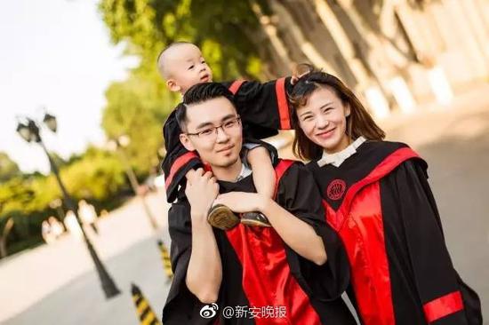 过半受访者认为大学期间不适合结婚 近三成认