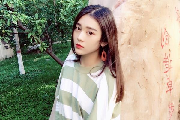 阿迪达斯清风系列