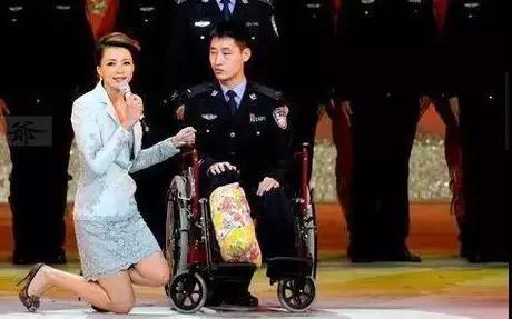 董卿采访李博亚