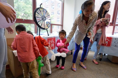 申请儿童健保计划的父母，别因未回复保险公司信件，造成孩子断保。(美国《世界日报》记者朱泽人／摄影)