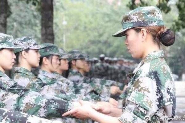 五人制足球赛场地