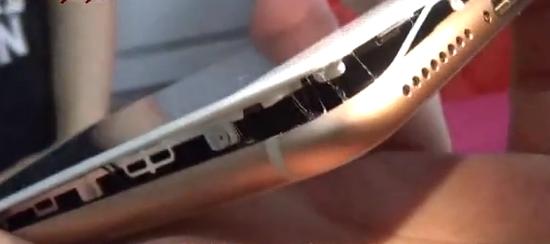 首例！iPhone 8P充电中突然爆裂：女果粉当场吓蒙