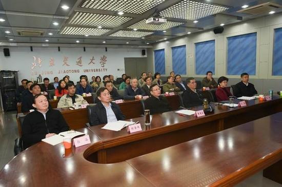 北京交通大学师生热议党的十九大报告