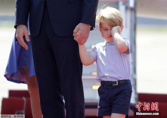 资料图：英国威廉王子(Prince William)和凯特王妃(Kate Middleton)的孩子乔治小王子。