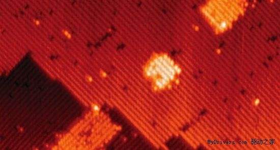 中日科学家研究出新型二维材料半导体量子晶体