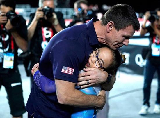 美国少女摩根·赫尔德在比赛中夺冠。中国体育图片 魏征 