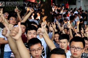 与新时代同行 写好人生大作文