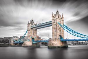 中国学子海外视频：讲述留学成长 激励旁人前行