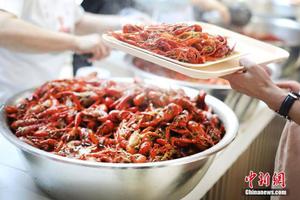 资料图:小龙虾。泱波 摄