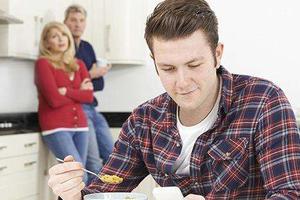 低龄留学家庭：父母的纠结与决心