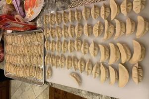 可怜天下父母心 留学生在美国过年的湘味乡情