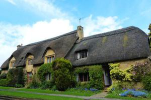 没钱买房？看看英国年轻人如何给自己一个温馨的家