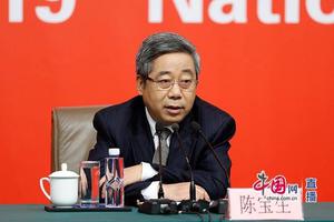 教育部部长：课业负担重 宝宝不高兴 问题很严重