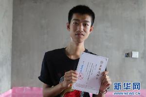 庞贝病男孩王唯佳：爱与坚强灿烂着我的生命