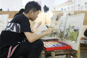 艺考迎重大改革 不再跨省设置校考考点 逐步提高文化课成绩