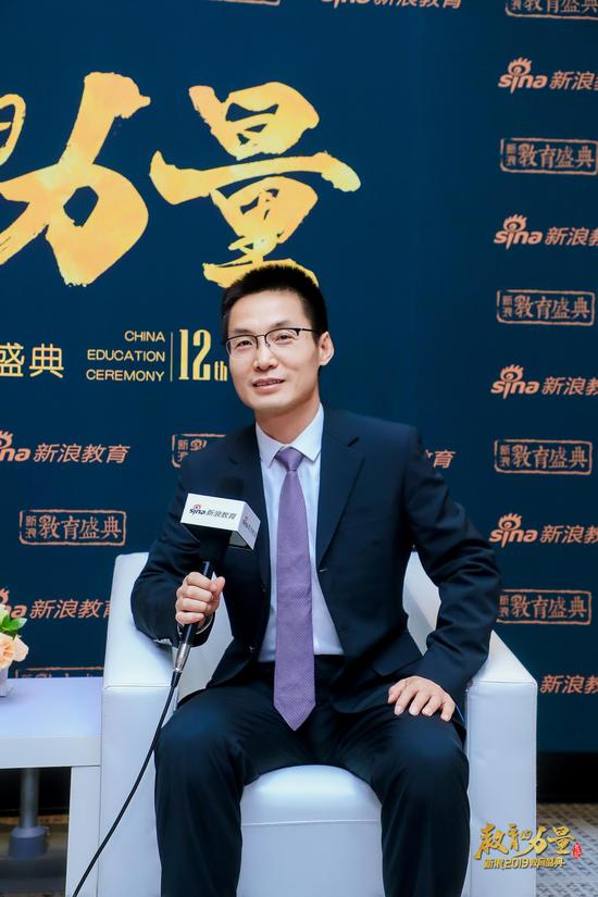 六力学校校长 曹辉