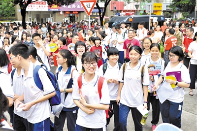 今年的高中招生宣传将持续到6月初中考志愿填报结束。