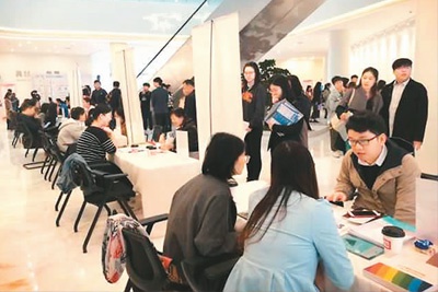 留学生招聘会_前程无忧再次举办海外留学生招聘会(4)