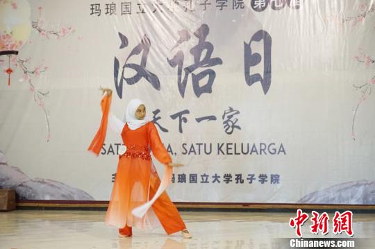 图为才艺比拼。 孙艳艳 摄