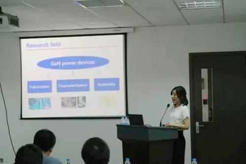 杨树在苏州纳米所作学术报告 图源:中国科学院苏州纳米技术与纳米仿生研究所