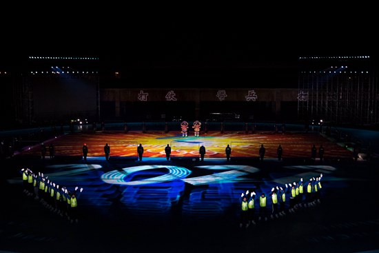 “北京八分钟”表演团队在昌平训练基地彩排。刘铁夫供图